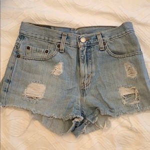 Vintage Levi’s denim shorts.